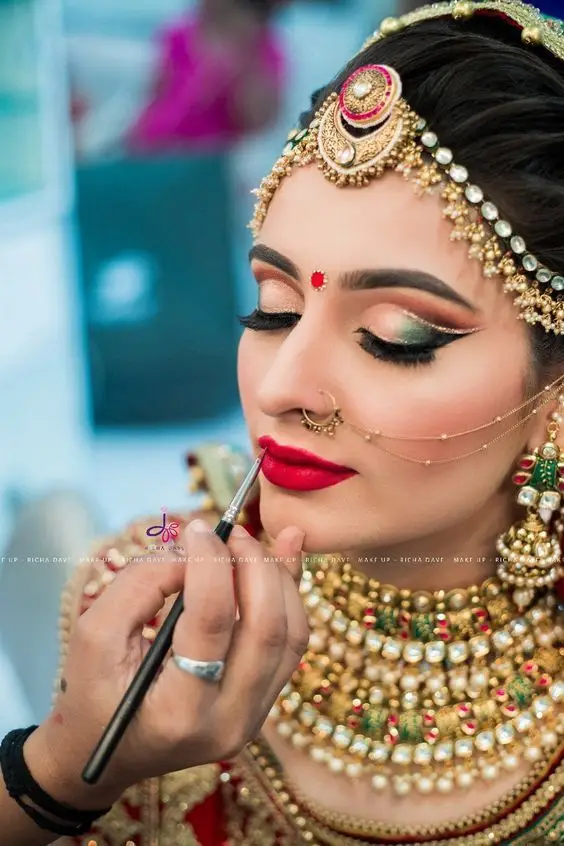 Trendy Indian Bridal Eye Makeup Looks
