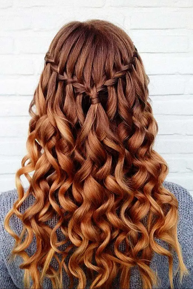 Two minute curls hairstyle