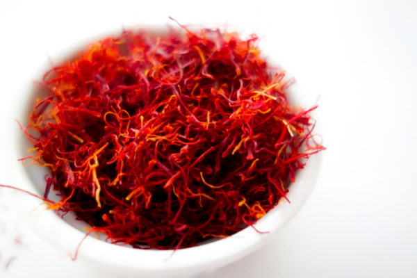benefits of saffron for skin